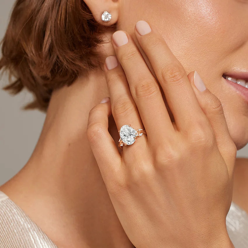 18K Yellow Gold Secret Garden Diamond Ring: An Enchanted Engagement Choice 🟡